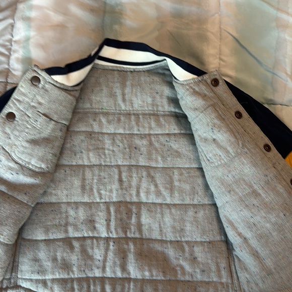 COPY - Cat & Jack boys reversible jacket, 2T - Picture 3 of 4